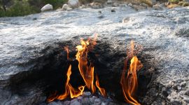 Low temperature methanation in geologic environments